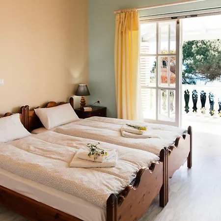 Apartamento With Private Access To The Ágios Matthaíos