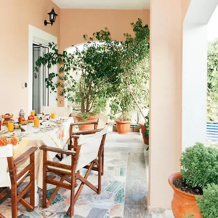 Apartamento With Private Access To The Ágios Matthaíos