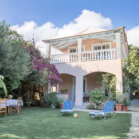 Apartamento With Private Access To The *